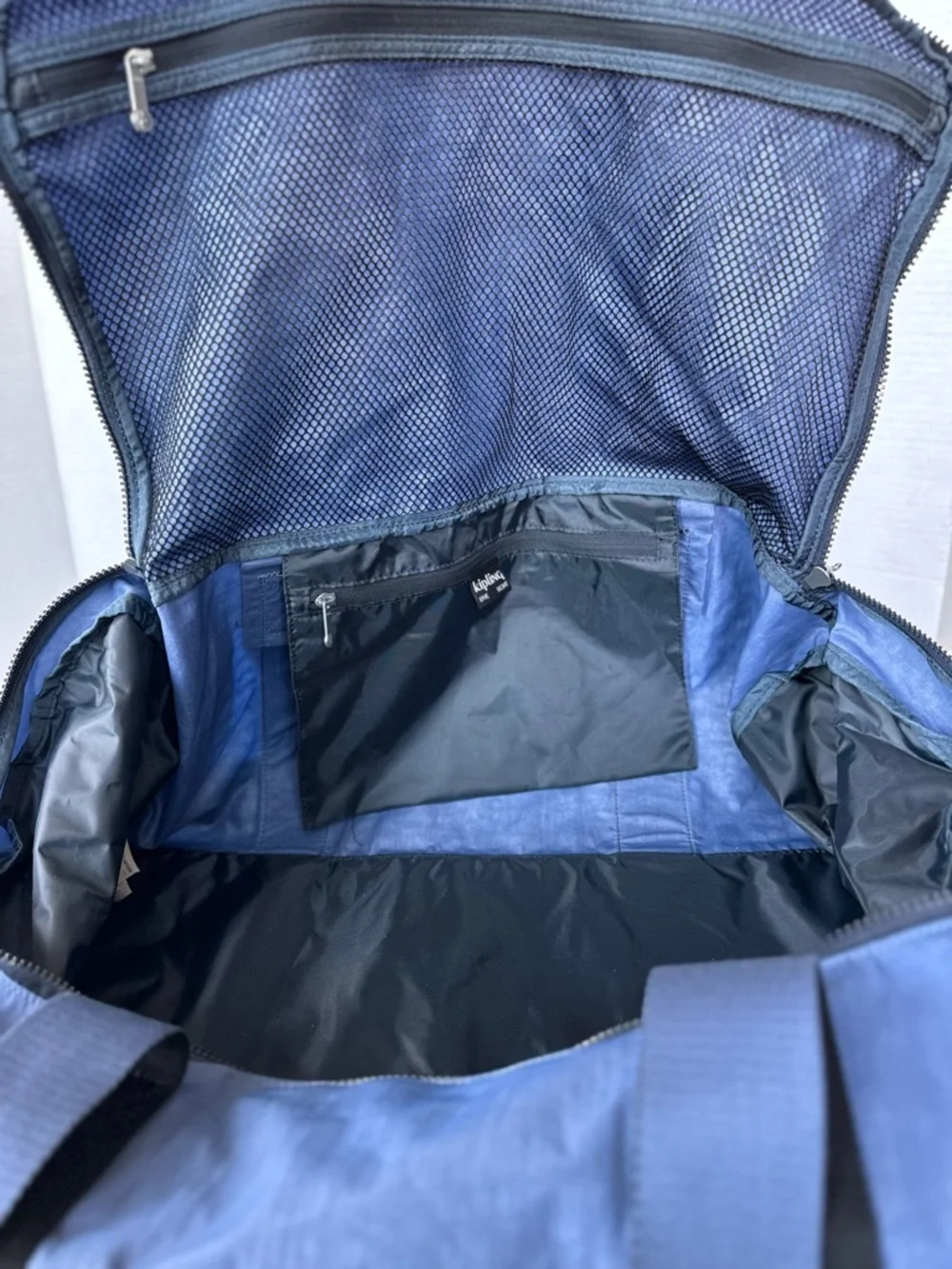 kipling argus blue lover duffle bag - Picture 8 of 15